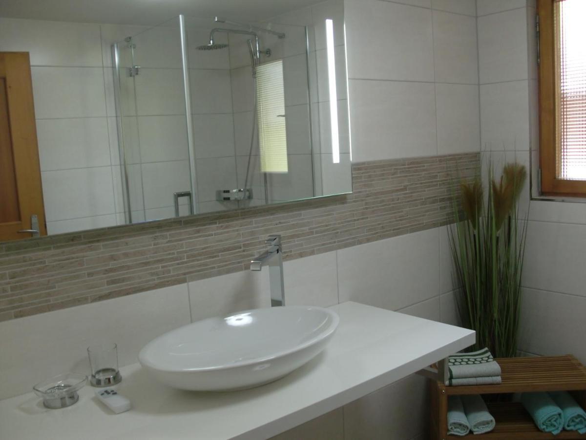 Haus Oberer Apartment Schruns ภายนอก รูปภาพ